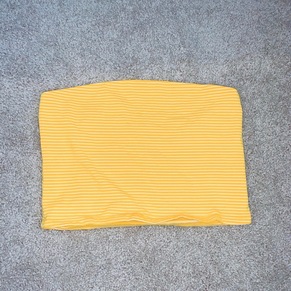 Yellow Crop Too - Picture 2 of 4